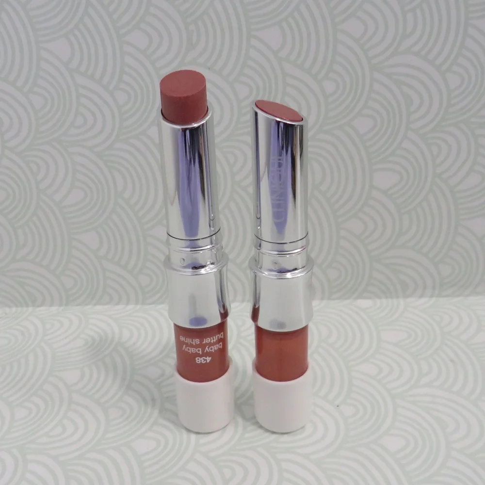 CLINIQUE💥 BUTTER SHINE LIPSTICK #438 BABY BABY WHITE CAP - LOT OF 2💥 - Picture 2 of 5